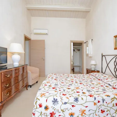 Villa Paola